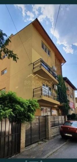 SPATIU COMERCIAL 220 MP -  ZONA MALL VITAN*** - 1