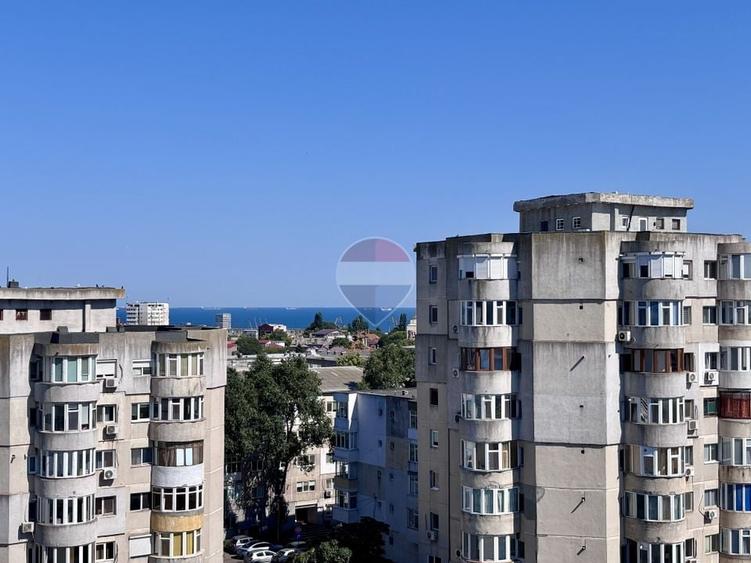 Apartament cu 2 camere decomandat, mobilat în Casa de Cultură