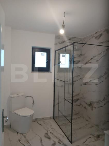 Casă cu 5 camere cu Teren 1675 Mp în Mănăstirea Humorului