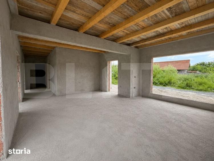 Casă cu 3 camere cu Teren 400 Mp în Central