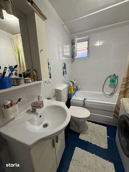 Apartament cu 2 camere decomandat în Bariera Vâlcii