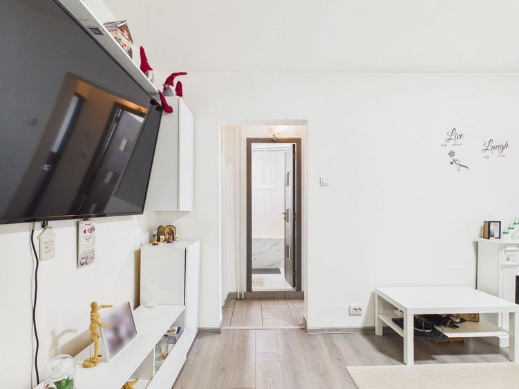 Apartament 4 camere decomandat | Parter | Metrou la 7 minute | - 3