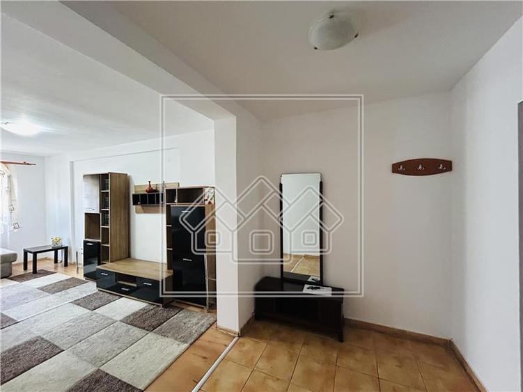 Apartament cu 2 camere decomandat în Broscărie