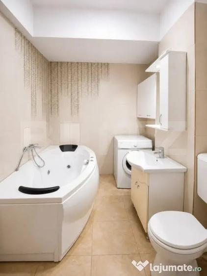 Apartament cu 3 camere decomandat în Girocului