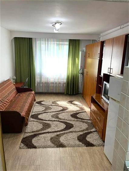Garsonieră decomandată, mobilată în Iris