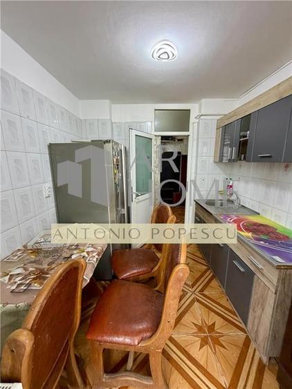 Apartament cu 3 camere decomandat, mobilat în 9 Mai