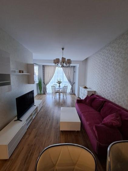Apartament cu 2 camere, mobilat în Central