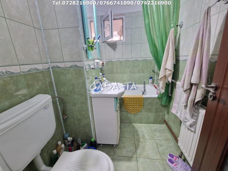 Apartament cu 2 camere semidecomandat, mobilat în 9 Mai