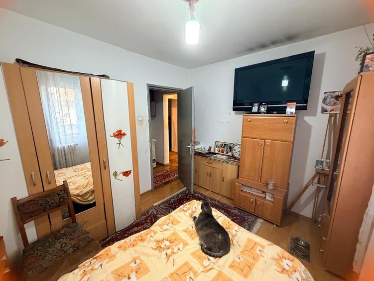 Apartament cu 3 camere în Păcurari
