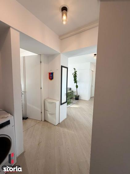 Apartament cu 3 camere decomandat, mobilat în Berceni
