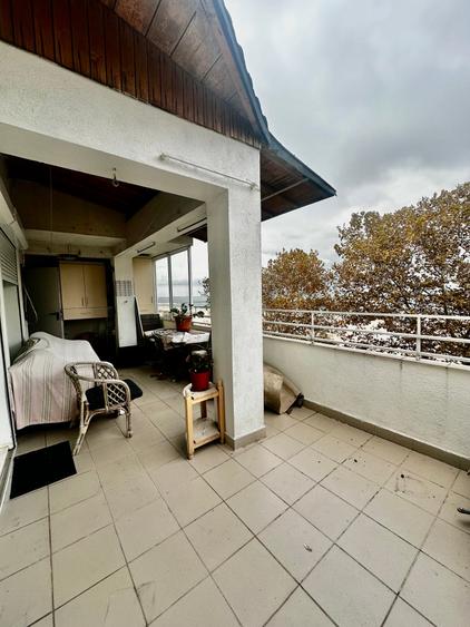 Apartament 3 camere,prima linie la mare - 9