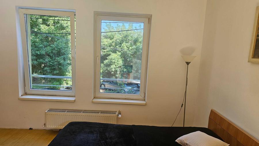 Proprietar ofer spre inchiriere apartament cu o camera - 1