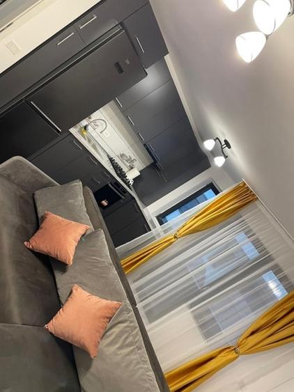 Apartament cu 2 camere decomandat, mobilat în Central