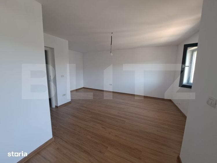 Casă cu 4 camere în Leamna de Jos