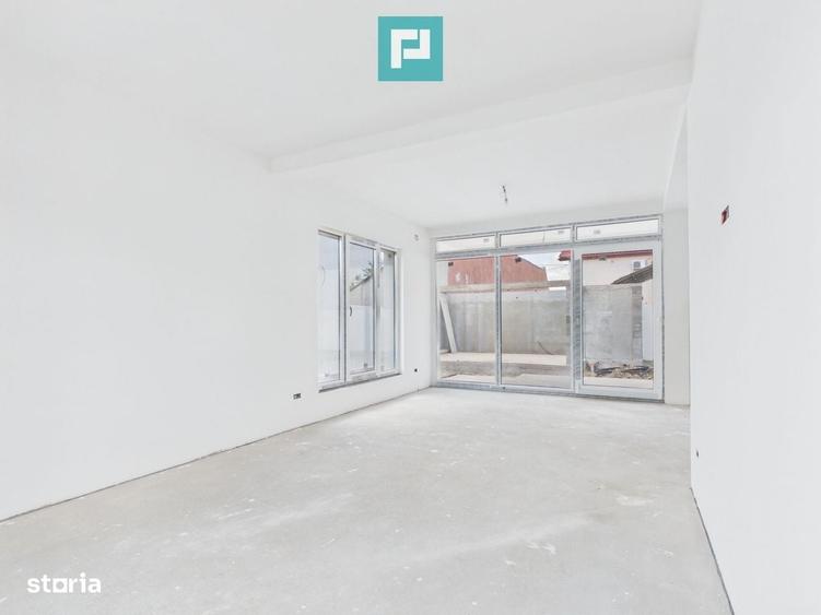Casă cu 4 camere în Pârneava