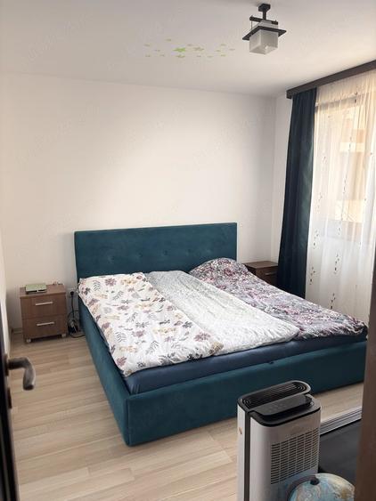 Apartament cu 2 camere decomandat în Tractorul