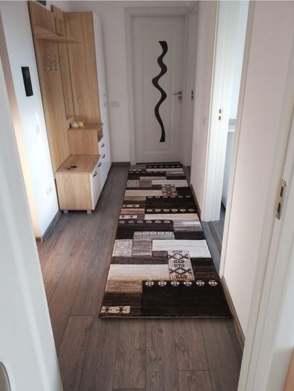 Apartament cu 2 camere decomandat în Cornișa