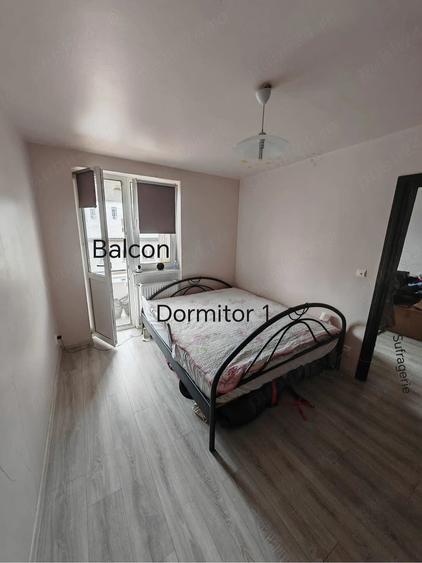 Apartament cu 3 camere semidecomandat în Exterior Vest