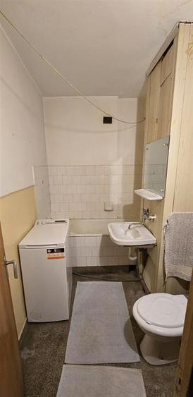 Apartament cu 4 camere decomandat, mobilat în Independenței