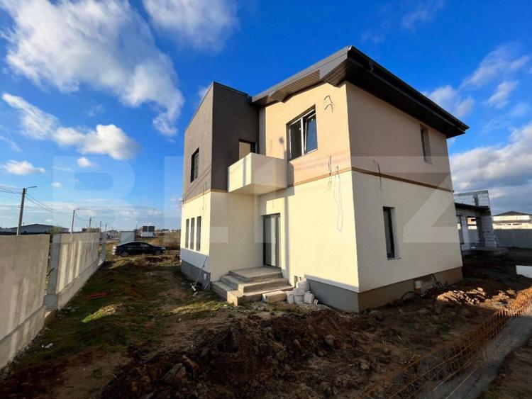 Casă cu 3 camere cu Teren 330 Mp în Central