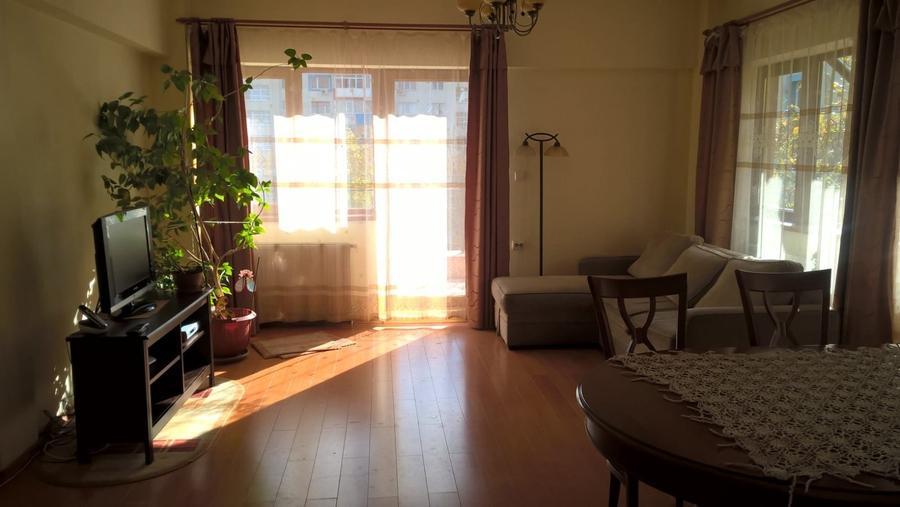Apartament cu 3 camere decomandat, mobilat în 1 Mai
