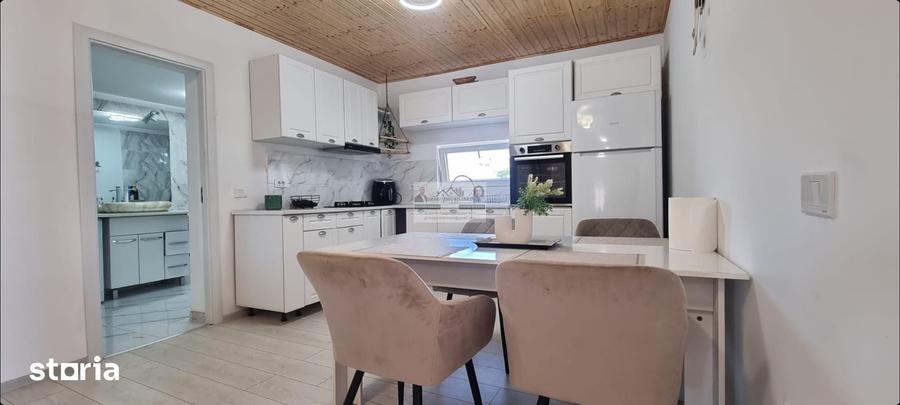 Casă cu 3 camere cu Teren 687 Mp în Central