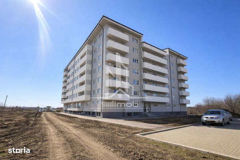 Apartament cu 2 camere decomandat în Central — fotografia 1