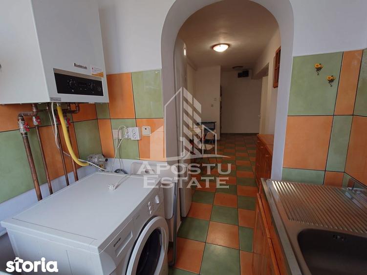 Apartament cu 3 camere, mobilat în Circumvalațiunii