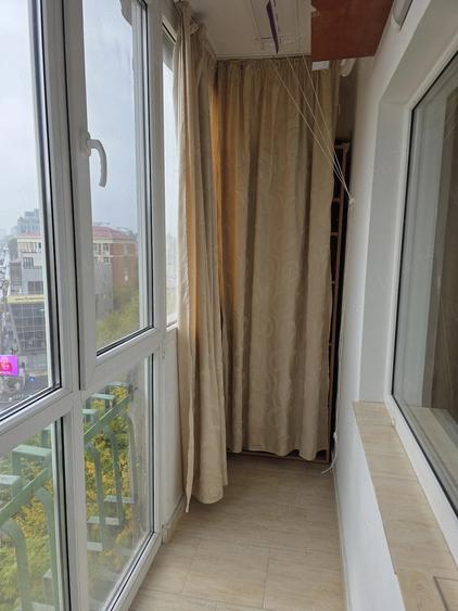 Apartament cu 3 camere decomandat în Tineretului