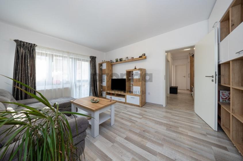 Apartament cu 2 camere decomandat, mobilat în Sânpetru