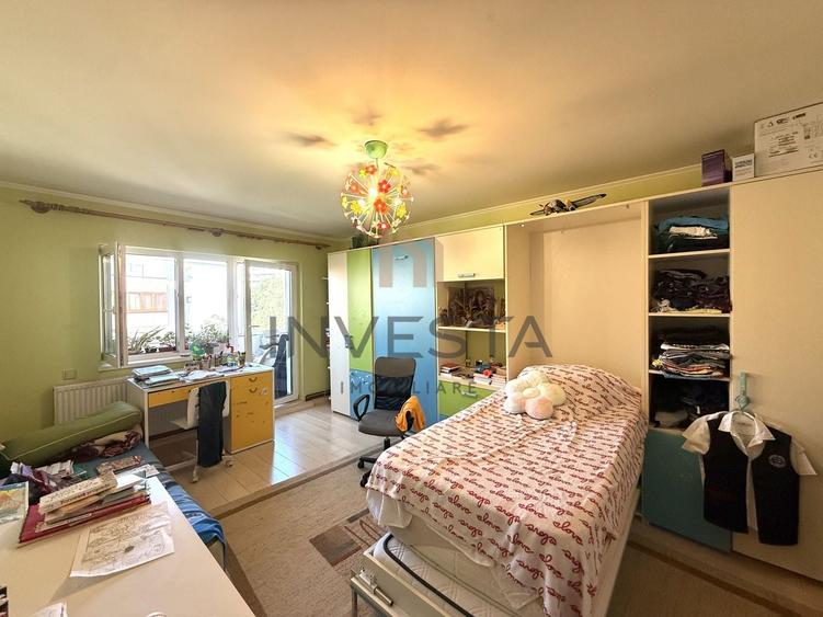Apartament cu 4 camere decomandat, mobilat în Plopilor