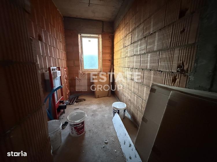 Casă cu 4 camere în Central