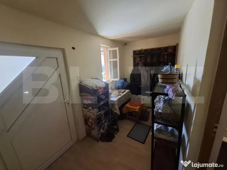 Casă cu 3 camere cu Teren 1561 Mp în Lazuri