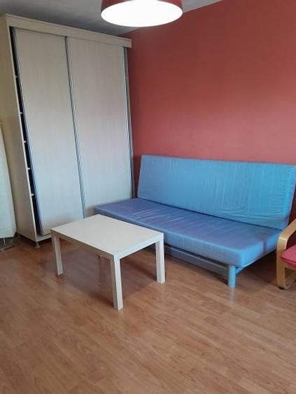 Garsonieră decomandată în Iancului