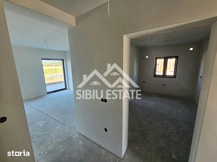 Casa noua 4 dormitoare, spatiu bun pentru familie - 19