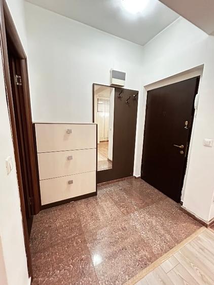 Garsonieră decomandată, mobilată în Gorjului
