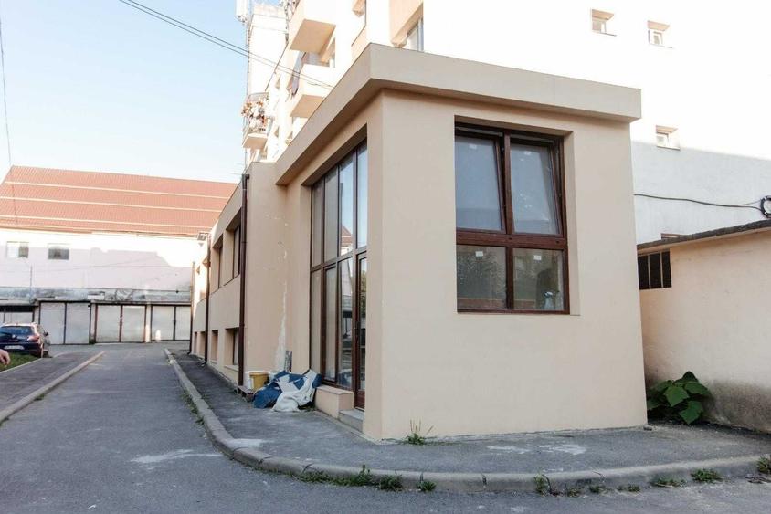 Spațiu comercial, de 61 mp, în Central