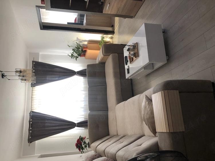 Apartament cu 3 camere semidecomandat în Central