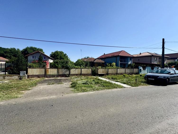Casă individuală cu 3 camere cu Teren 3000 Mp în Gruiu