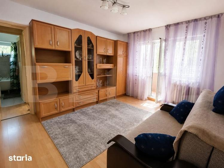 Apartament cu 3 camere semidecomandat în Central