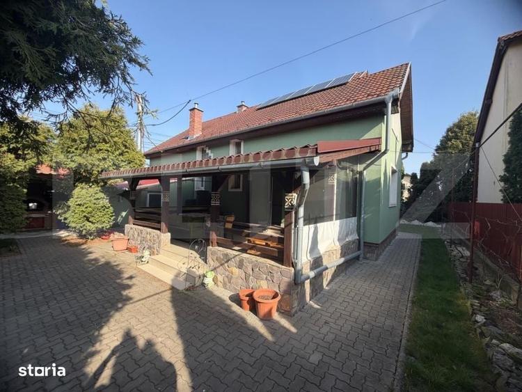 Casă cu 4 camere în Chinari