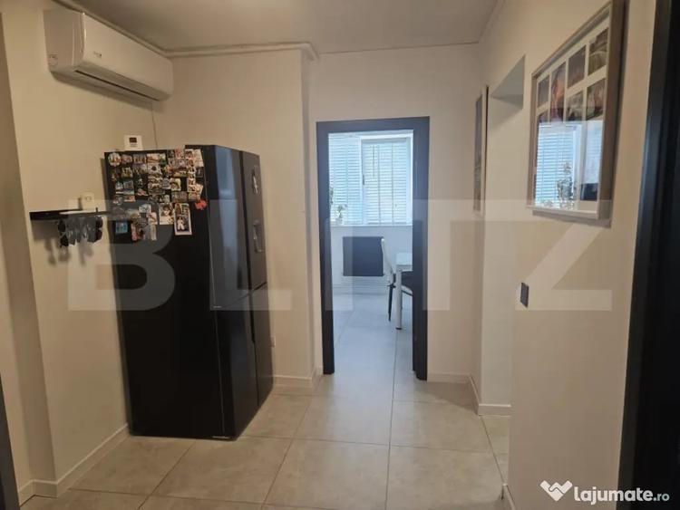 Apartament cu 3 camere decomandat în Podu Roș