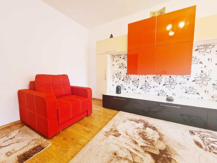 Apartament cu 2 camere decomandat în Central