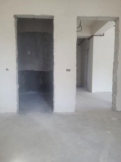 Apartament cu 3 camere decomandat în Faleza Nord
