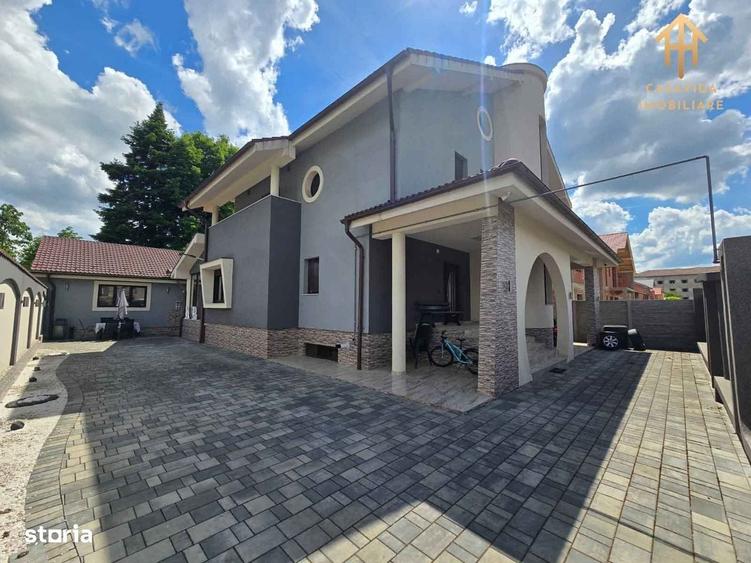 Casă cu 4 camere cu Teren 450 Mp în Central