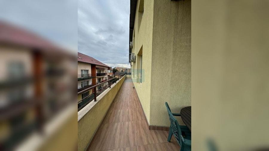 Apartament cu 4 camere semidecomandat, mobilat în Zorilor