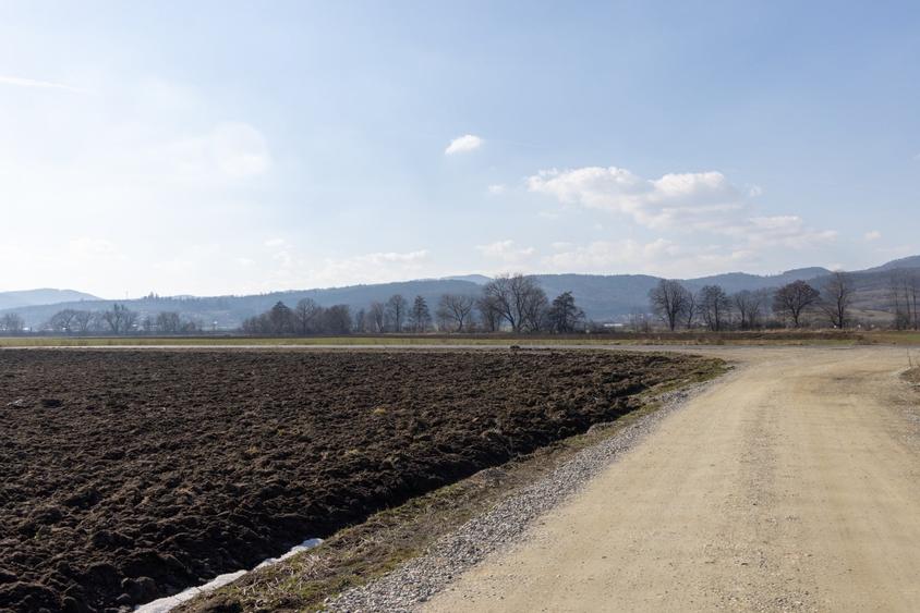 Teren agricol extravilan de 19239 mp, în Vulcan