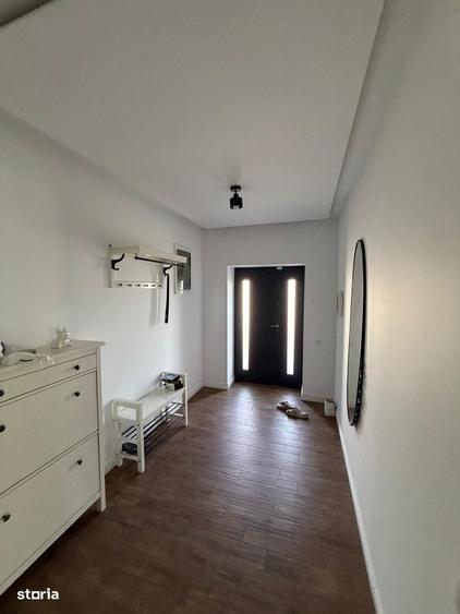 Casa cu 4 camere, curte mare si acces asfaltat - 8