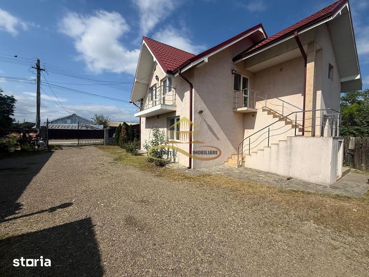 Casă cu 4 camere cu Teren 620 Mp în Central
