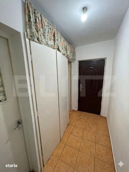 Apartament cu 3 camere semidecomandat în Cornitoiu